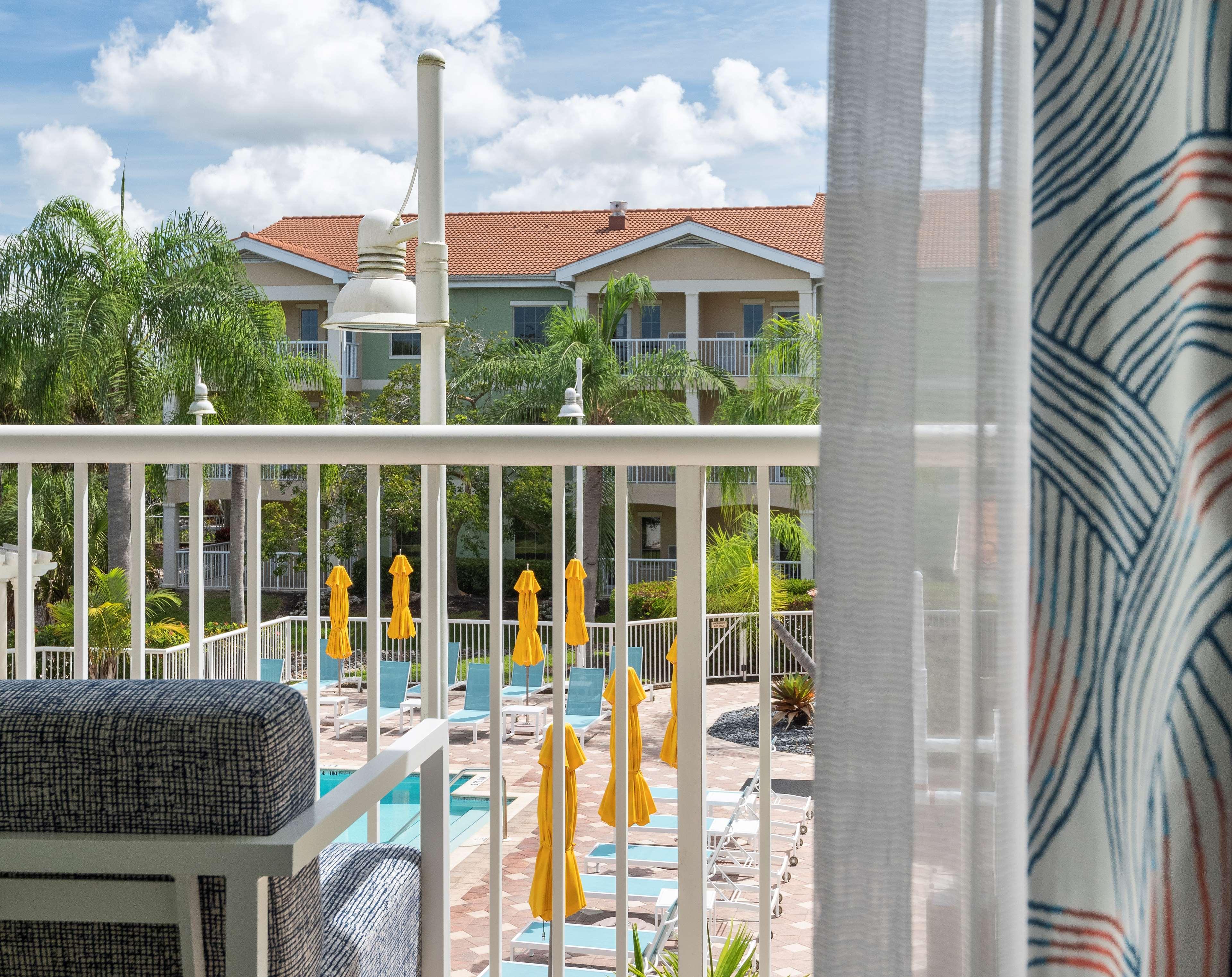 Doubletree Suites By Hilton Naples Naples Park Eksteriør bilde