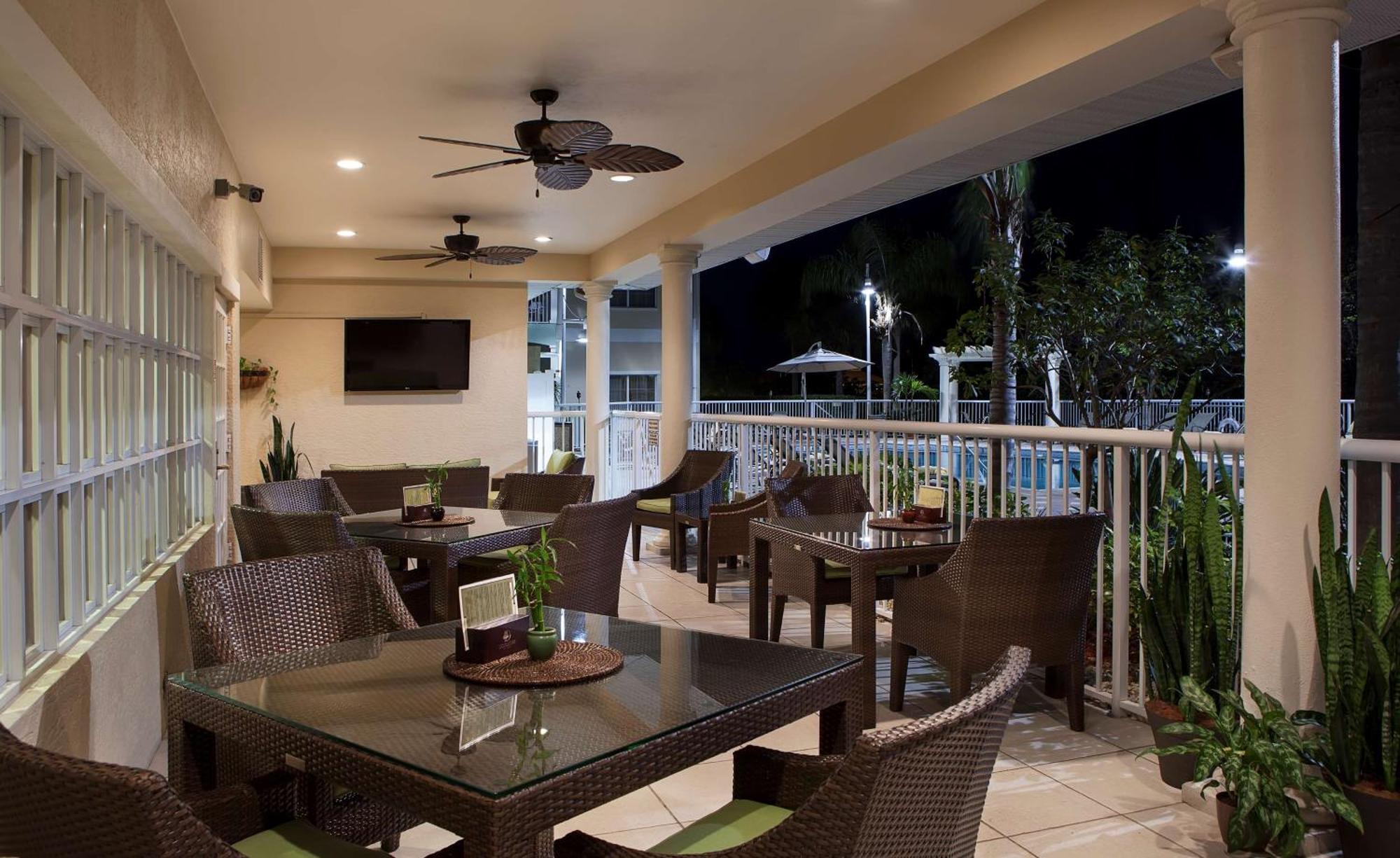 Doubletree Suites By Hilton Naples Naples Park Eksteriør bilde